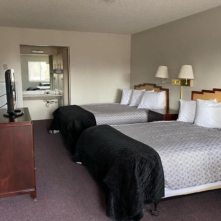 Down Home Lodge & Rv Park Chama Bagian luar foto