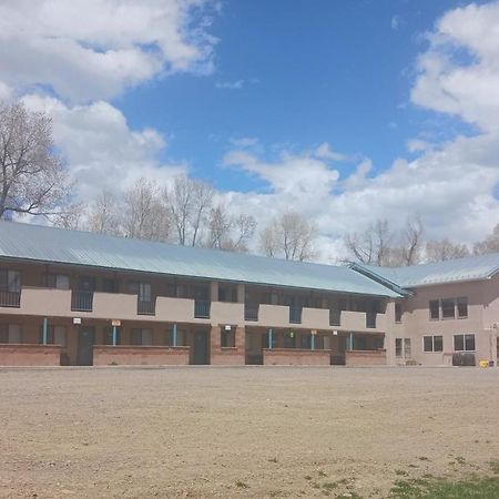 Down Home Lodge & Rv Park Chama Bagian luar foto